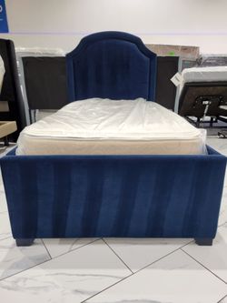 Twin sizes bed