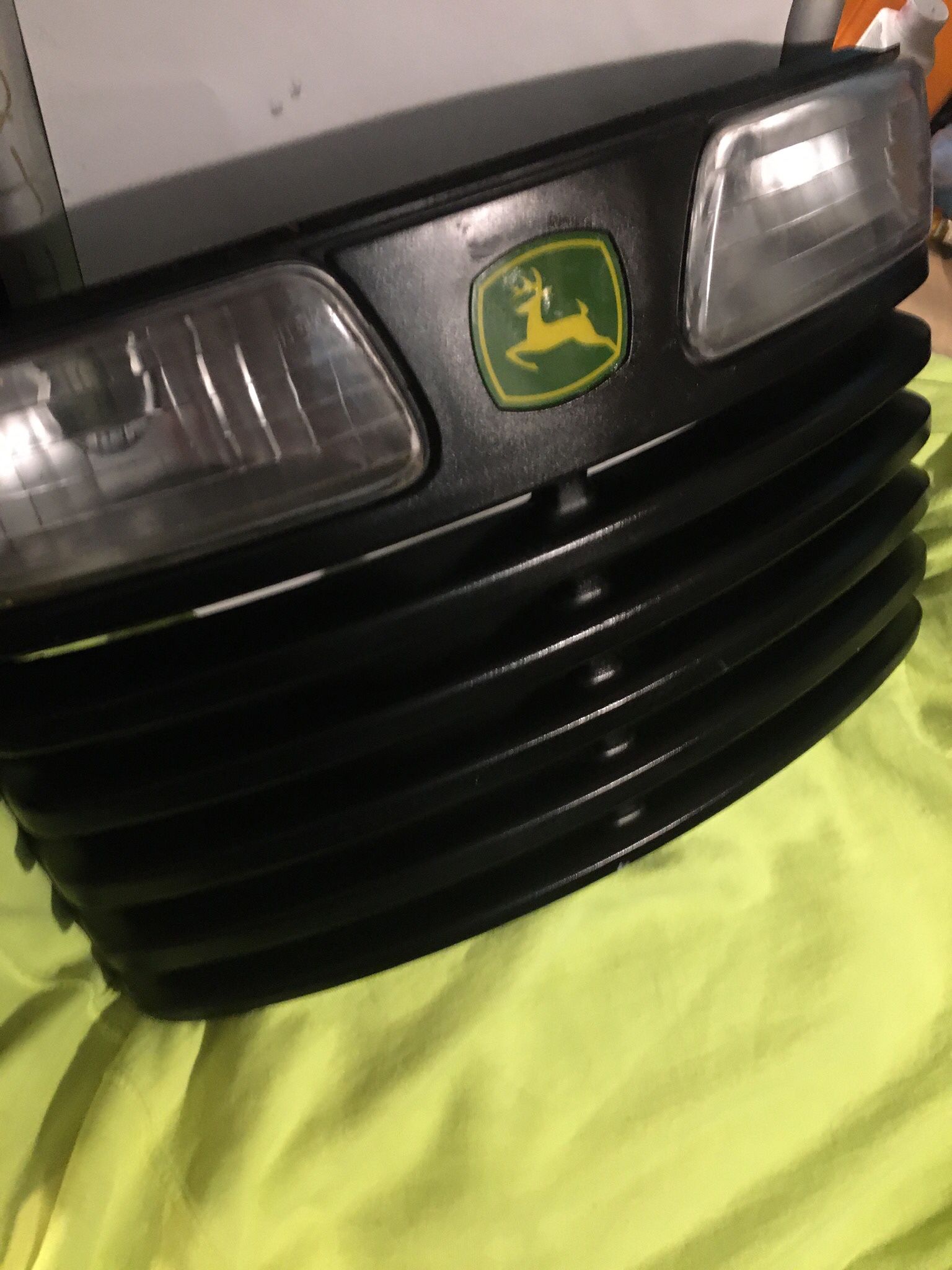Front Grille And Headlights John Deer