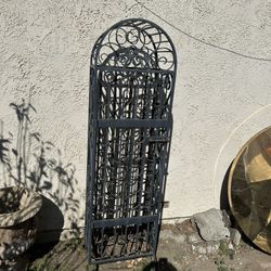 Wine Rack, Rustic Heavy Duty iron Bar 