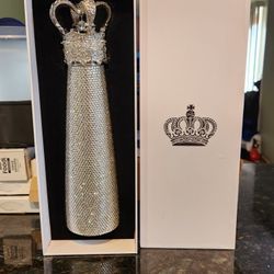 Fancy drinking container 