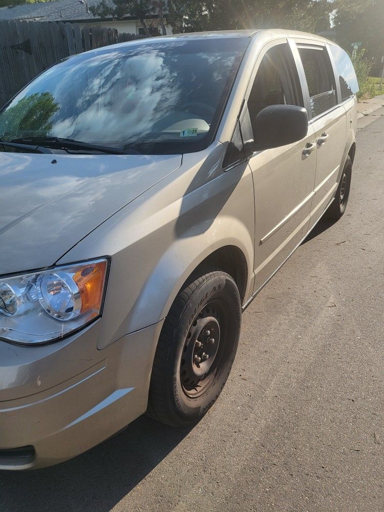 2010 Chrysler Town & Country