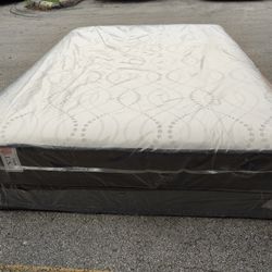 NEW MATTRESS FULL SIZE PLUSH WITH BOX SPRING 