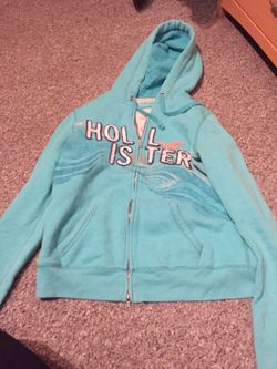 Hollister hoodie size large