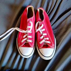 Converse Kids Size Two And A Half Like You