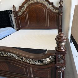 Elegant Victorian Wood Beds @ FURNITURE LOVE ❤️ Same Day Delivery 🚚 