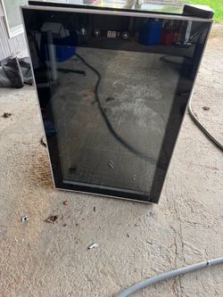 Compact Beverage Refrigerator with Glass Door