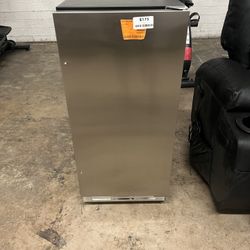 15 in. 130 Cans 3.53 cu. ft. Built-in/Freestanding Outdoor Refrigerator in Stainless Steel with Interior Light