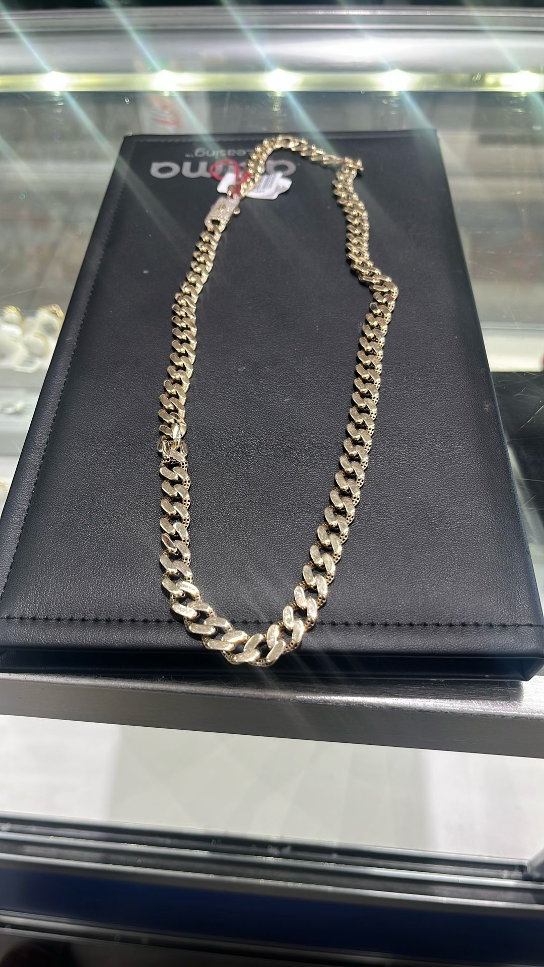 22.5 “ Curb chain 10k