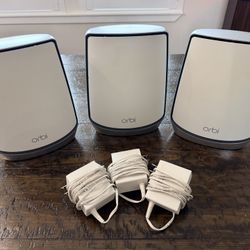 Netgear Orbi Router + 2 Satellites (RBR850 / RBS850)