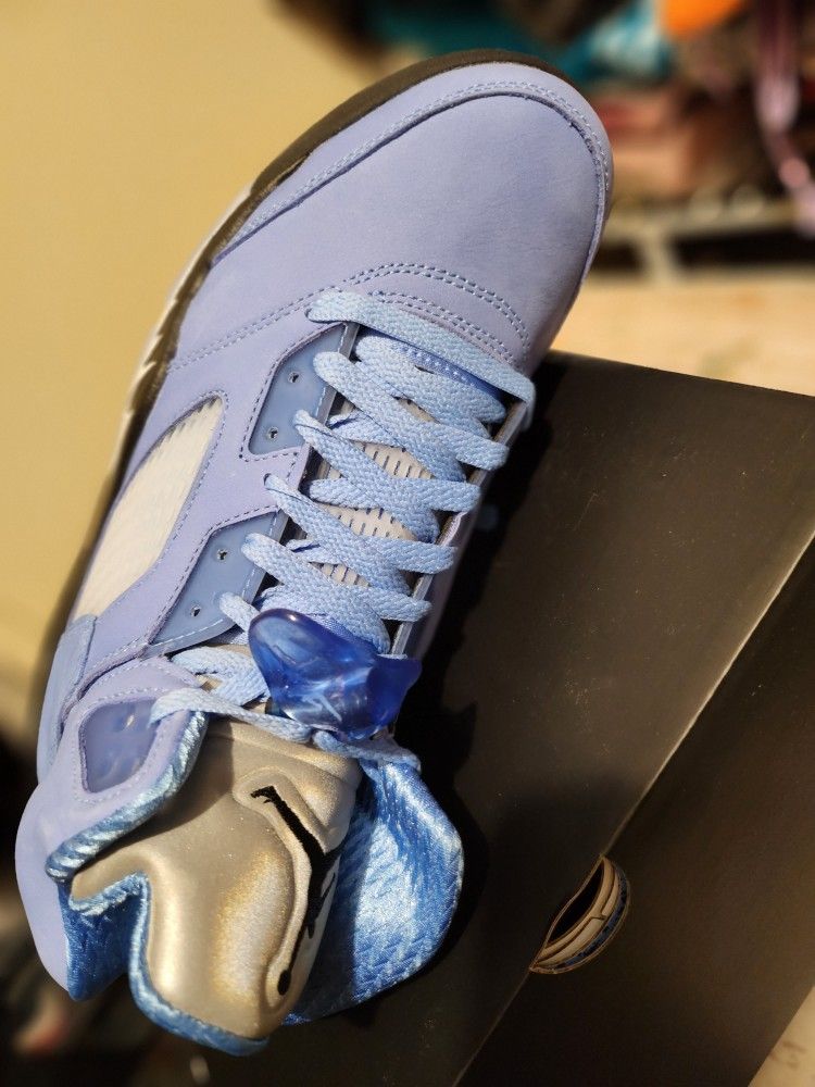 Jordan 5 Unc