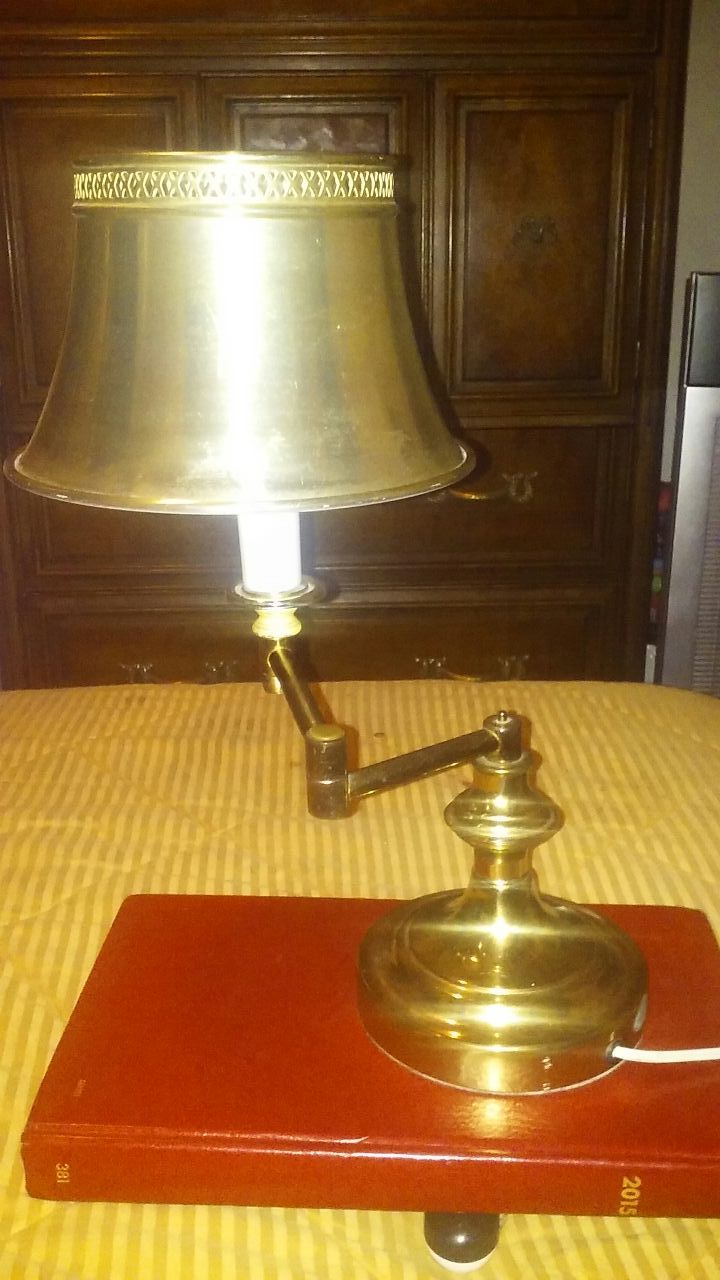 Vintage Plymouth harlee int.brass metal double arm lamp