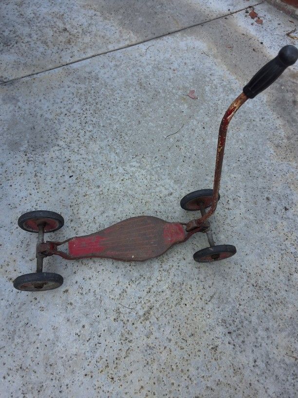 Vintage Scooter.  Free