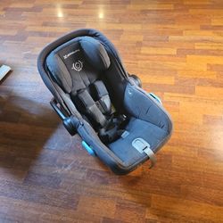 Uppababy Mesa Infant Carseat/carrier