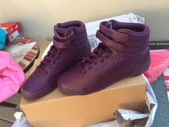 Girls Reebok Classic size 1.5 youth