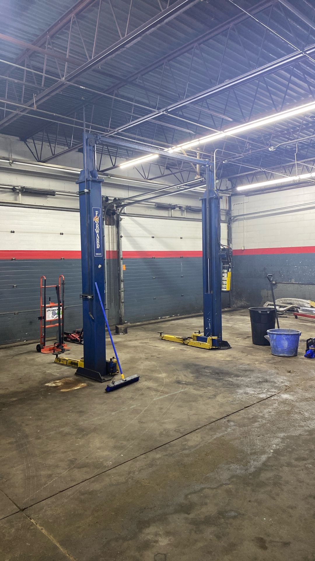 Forward 7000 Lbs Car Lift