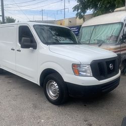 2013 Nissan 1500 Clean clean Title 