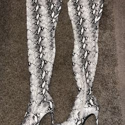 Steve Madden Over The Knee Boots 