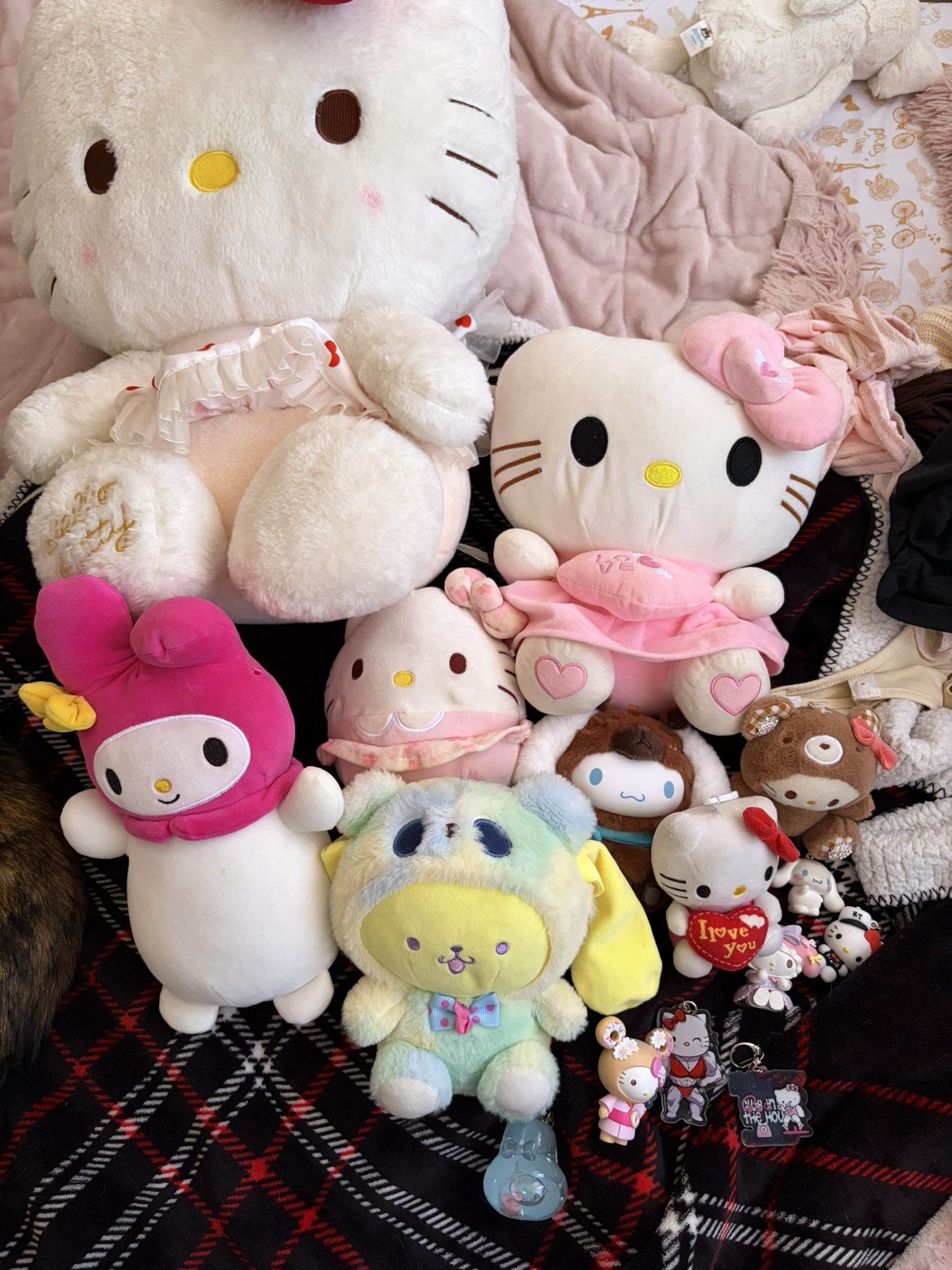 sanrio bundle!!