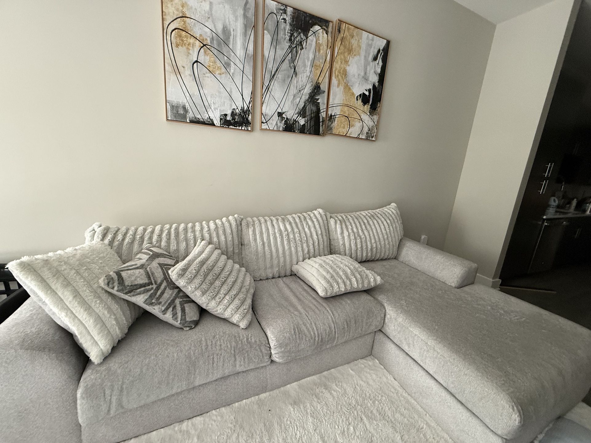 Moreau Street 2 Pc Left Arm Chaise Sectional