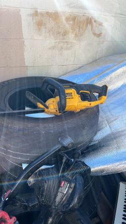 Hedge trimmer  dewalt 20v max