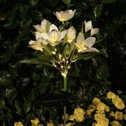 Solar Garden Lights Outdoor Decor, Solar Flowers Decorative Lights, Cemetery Decorations for Grave, Color Changing Waterproof Solar Lights for Outside