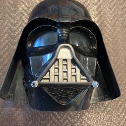 2013 Hasbro Star Wars Darth Vader Electronic Voice Changing Helmet Mask