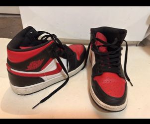 Nike Air Jordan 1 Retro Mid Black Fire Red Bred Toe White 554724-079 Men's 8.5