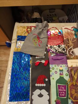 21 Wine Bottle Gift Bags