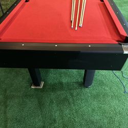 Berner billards pool table