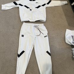 Puma international warm-up jogger suit