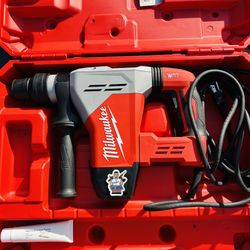 Milwaukee 1-9/16 in. SDS-Max Rotary Hammer