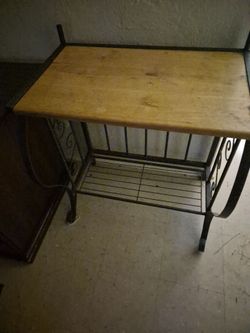 Desk table