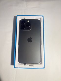 Brand New Apple iPhone 15 Pro Max in Black Titanium