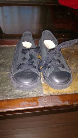 Converse low shoes