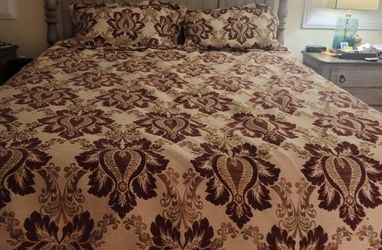 Cal King Bed Comfort & Shams