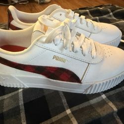 New Buffalo Plaid Pumas - Leather -Sz 7 Big Kid- Never worn