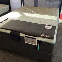 Floor Model Tempurpedic On Sale 30% Off!