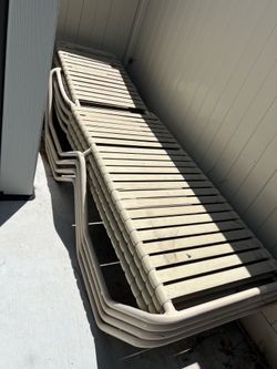 Pool chaise lounge chairs