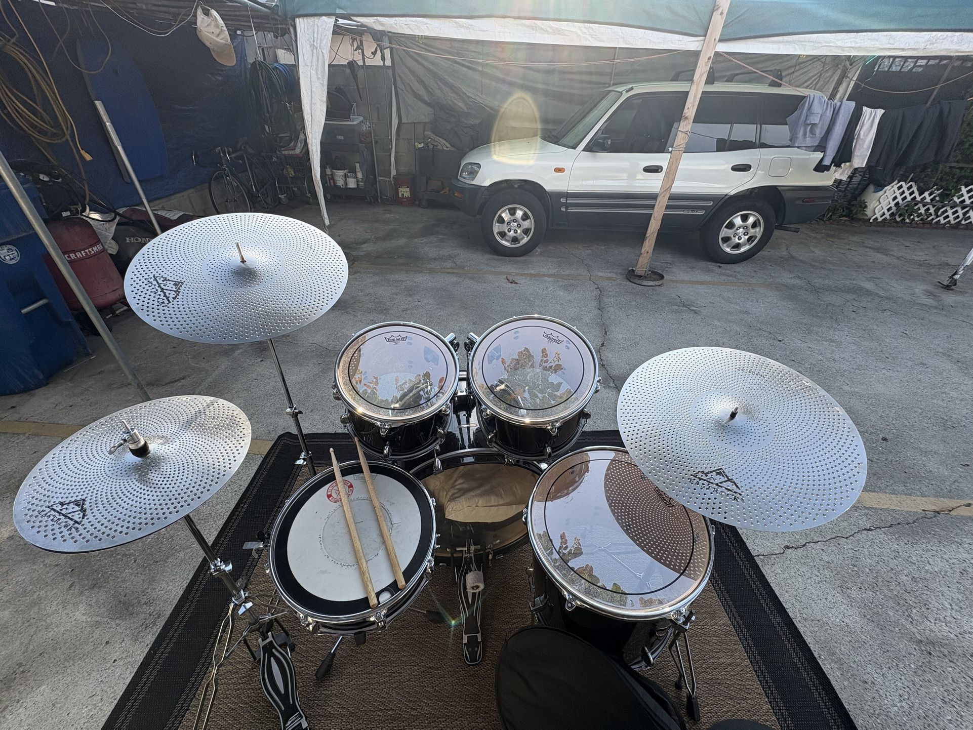 SPL Drum Set With Low Volume Cymbals And Evan’s Sound Off