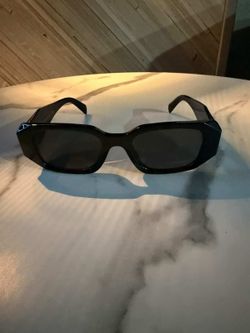 Luxury sun glasses
