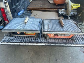 Ridged tile cutter