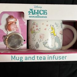 NIB DISNEY Alice In Wonderland Mug And Cheshire Cat Tea Steeper Infuser Cup Gift