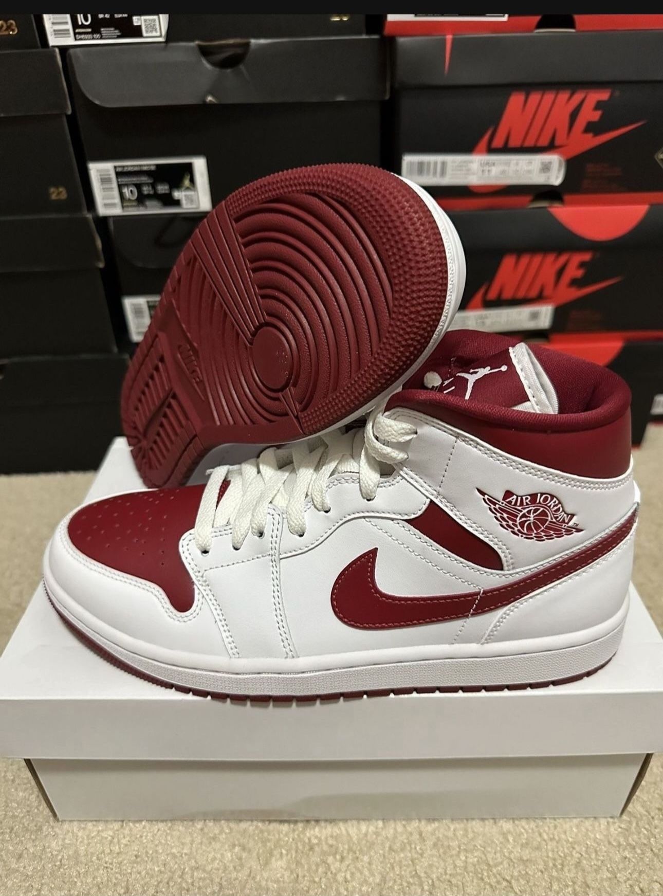 Air Jordan 1 Mid Reverse ChicagoBQ6572-161 Womens Size 10 / 8.5 Mens Brand New