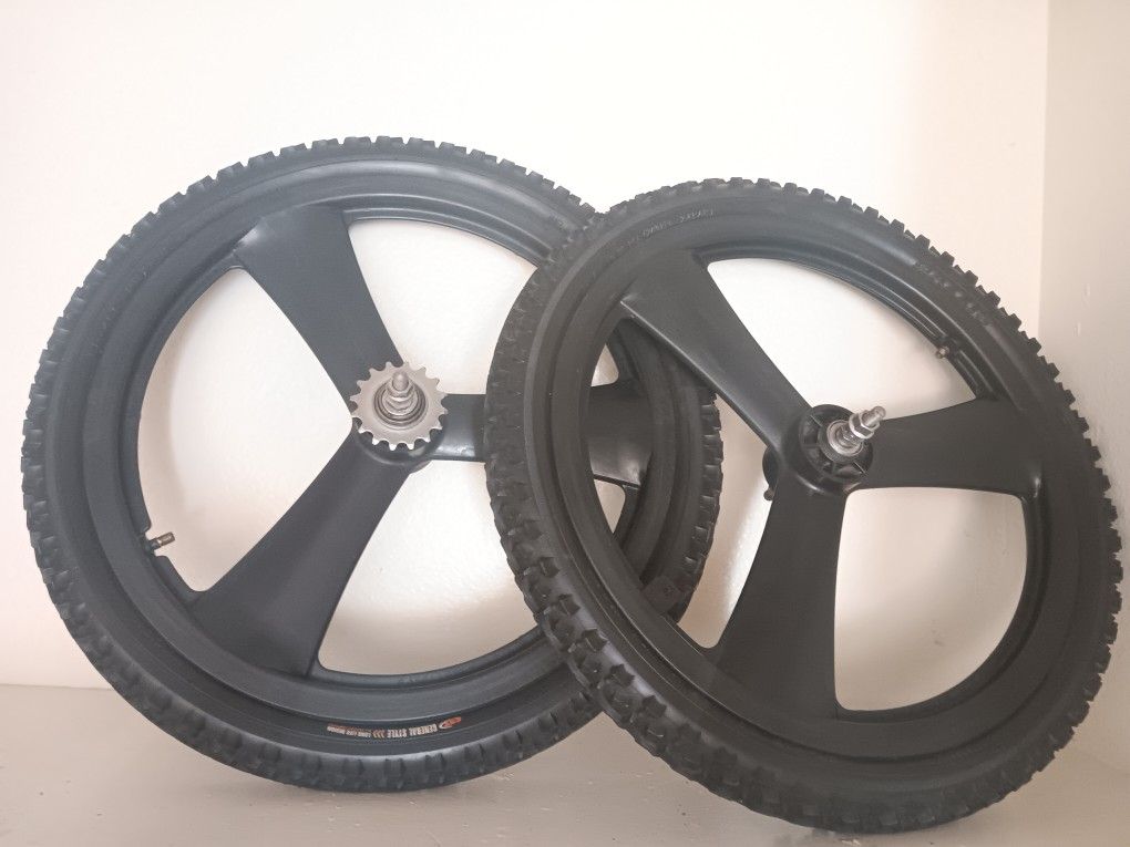 BMX Rims OGK Mag Hubs Suzue Size 20 $400