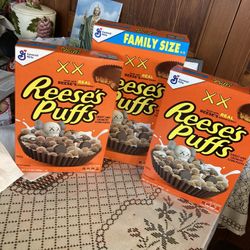 KAWS x Reeses Cereal