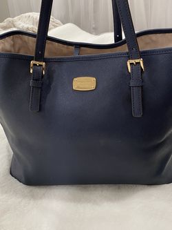 Michael Kors Jet SetTravel Bag