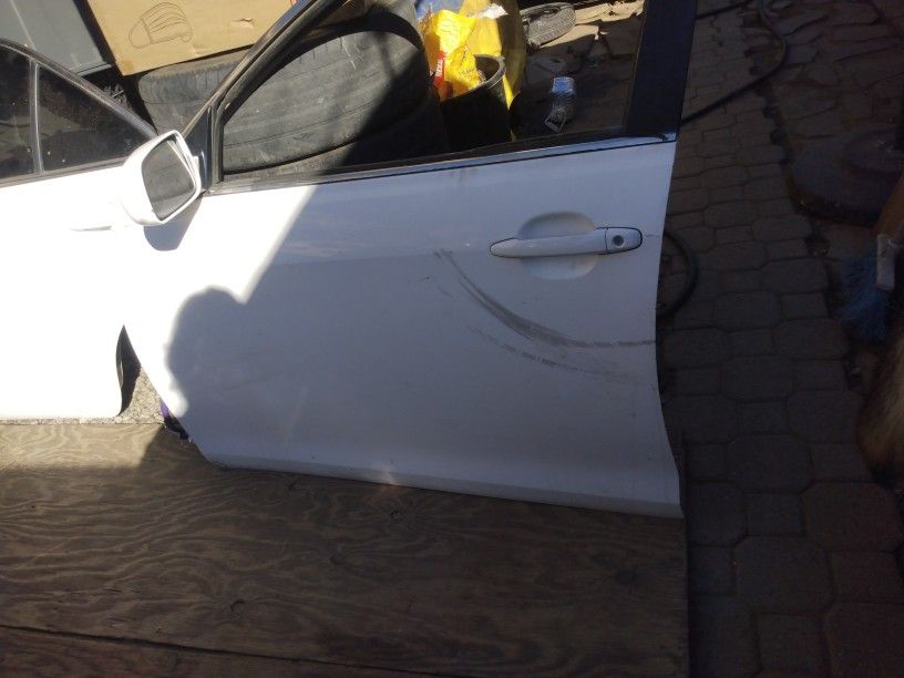 Doors  2008 2009 . 2010   Toyota Camry