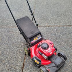 Very Clean Troy-Bilt TB200 FWD Self Propelled Lawn Mower 