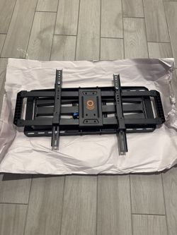 ECHOGEAR EGLF2 MaxMotion Full-Motion TV Wall Mount — 42" to 90"