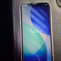 IPHONE 11 64GB UNLOCKED PARA CUALQUIER COMPAÑÍA  DESBLOQUEADO ALL CARRIER MUY BUENAS CONDICIONES 